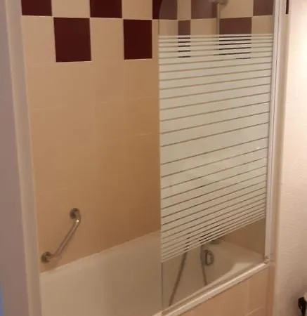 Charmant Logement Avec Piscine Bergerac Exterior foto