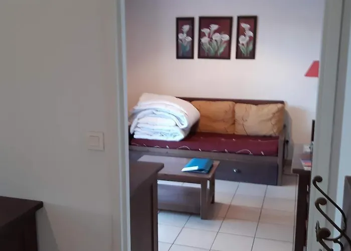 Charmant Logement Avec Piscine