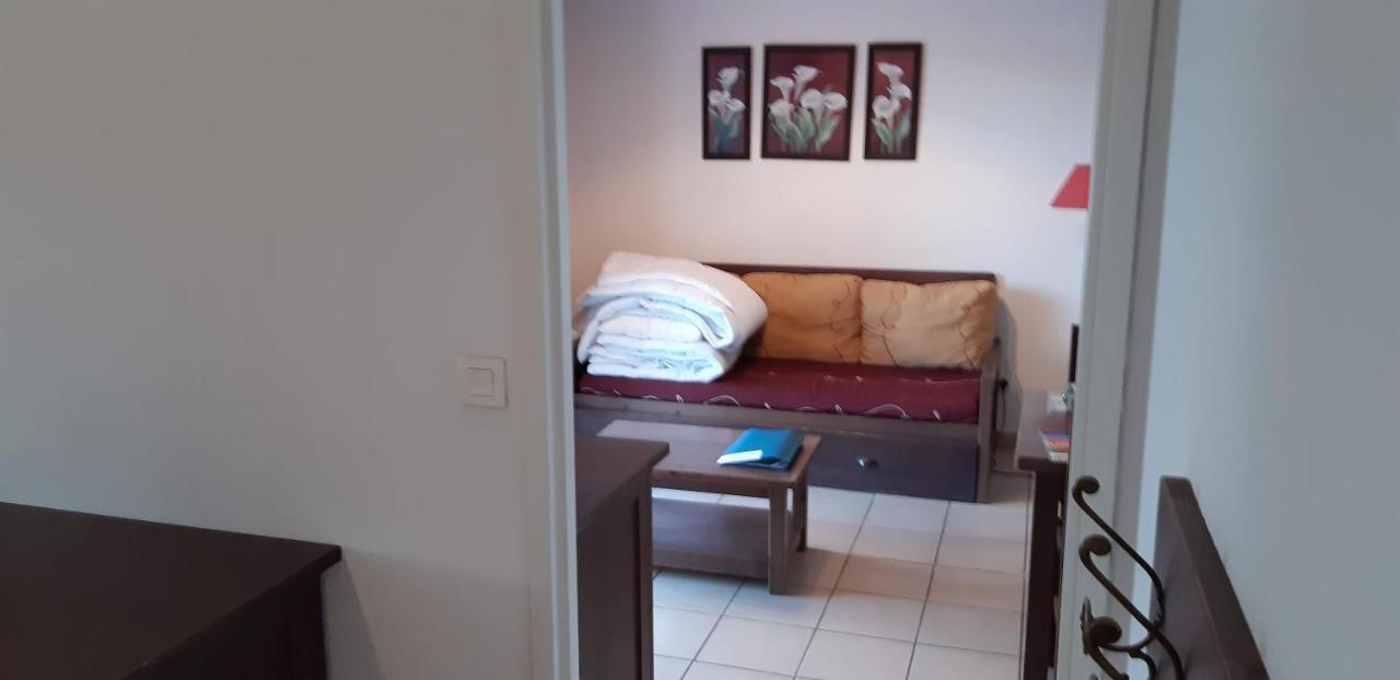 Avec Piscine Apartment